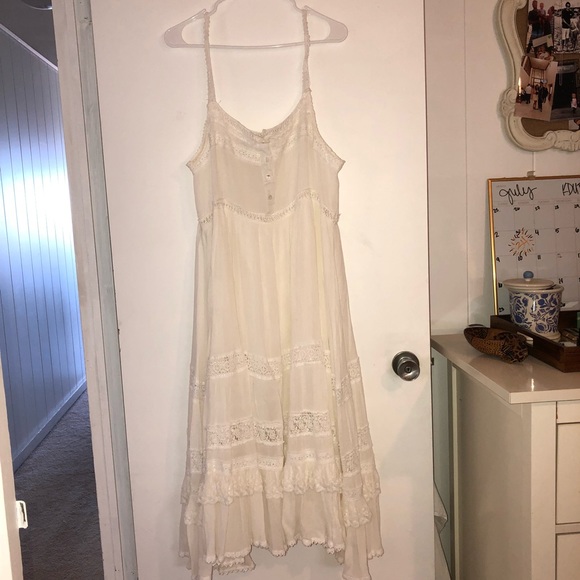 jaase white dress